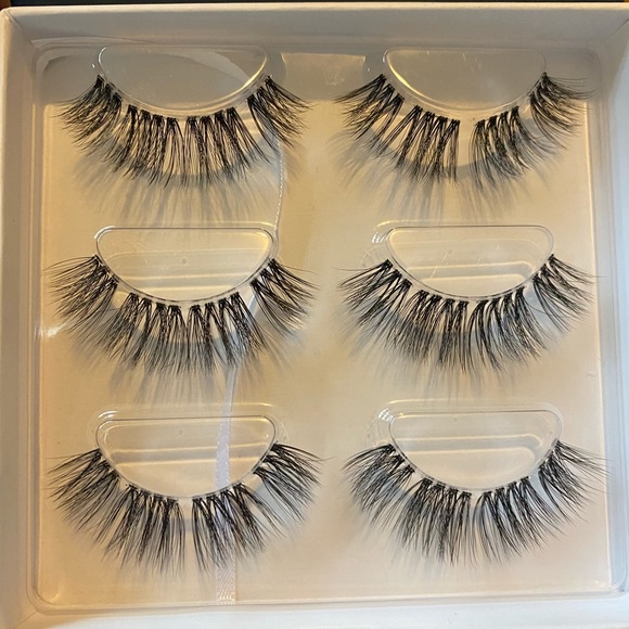 flutterhabit lashes flutterhabit lashes